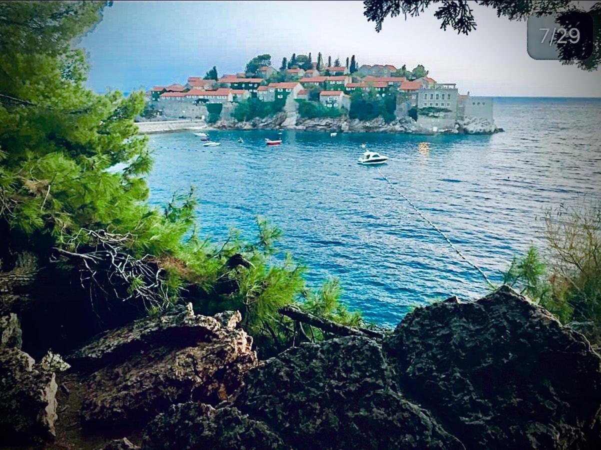 Sound Of The Sea Apartment Sveti Stefan Extérieur photo