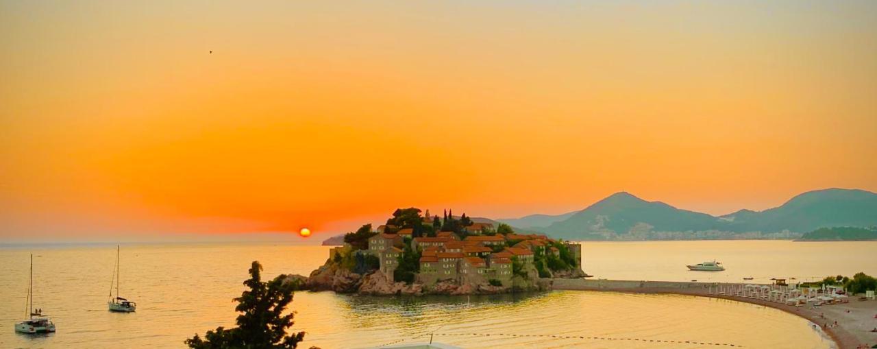 Sound Of The Sea Apartment Sveti Stefan Extérieur photo